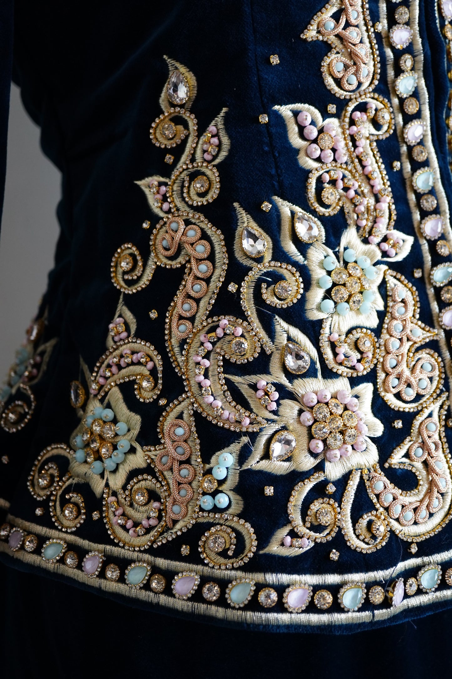 KARAKOU NORHÈNE BLEU NUIT