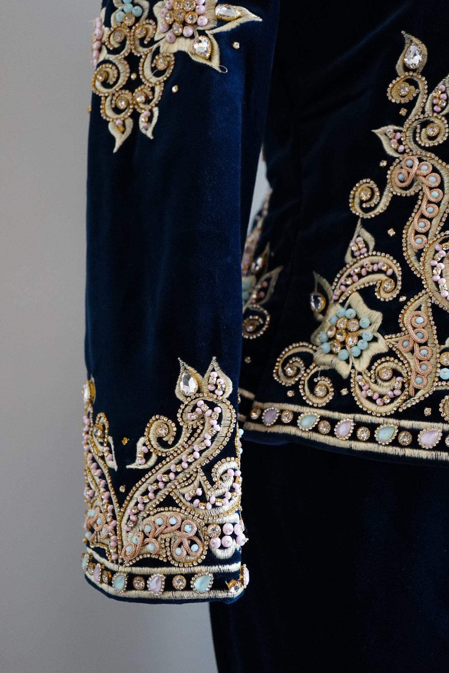 KARAKOU NORHÈNE BLEU NUIT