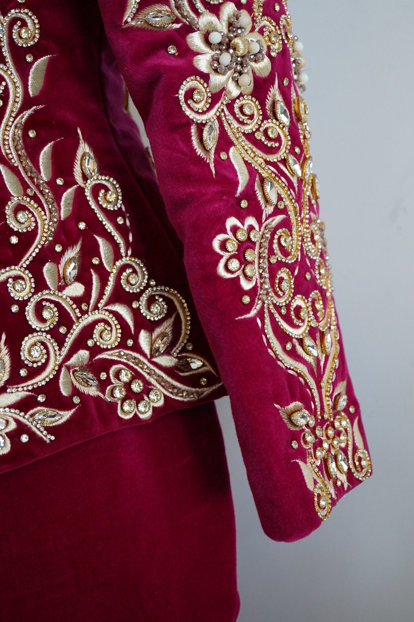 KARAKOU FERIEL ROSE