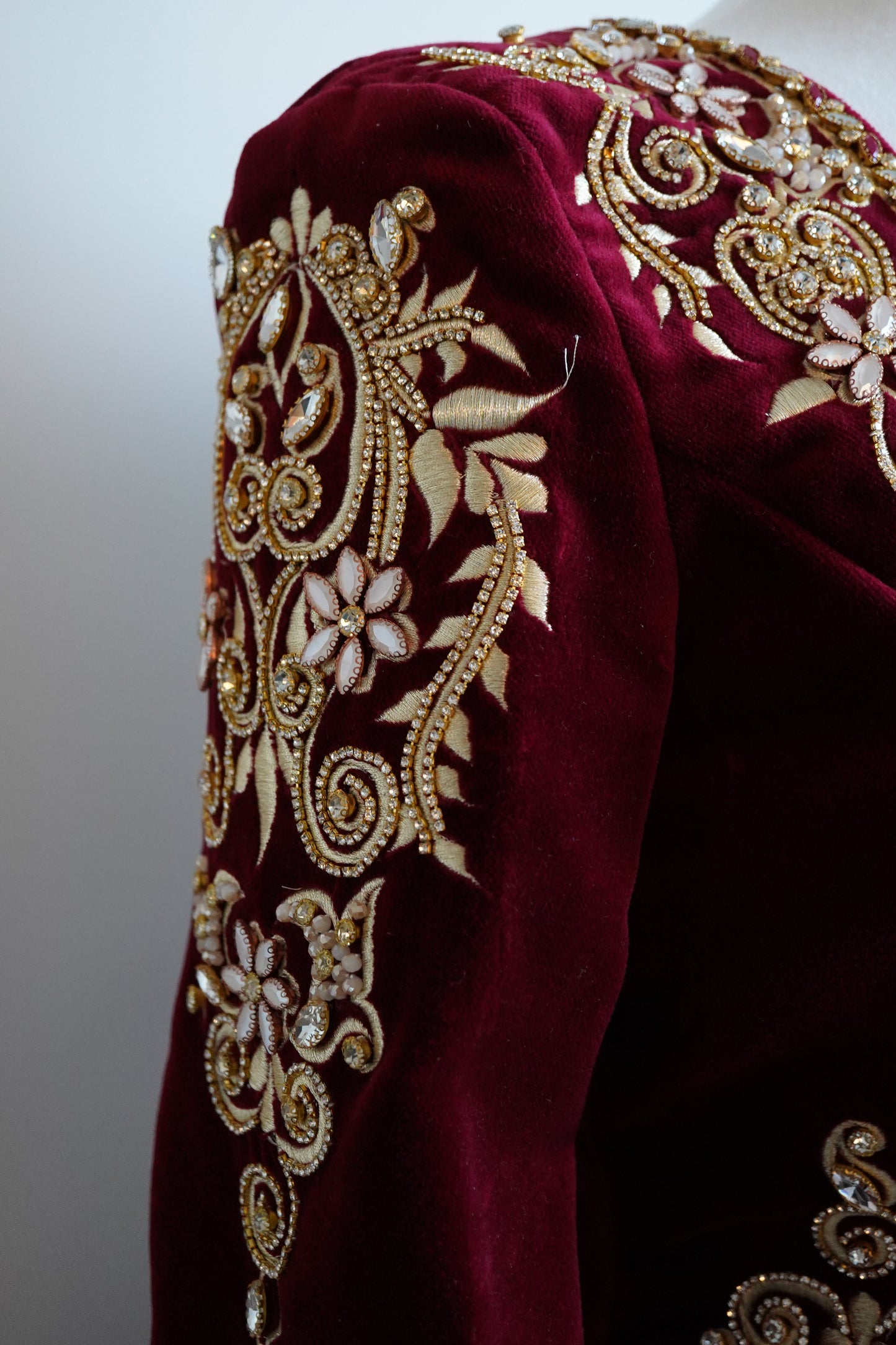 KARAKOU LOUISA BORDEAUX