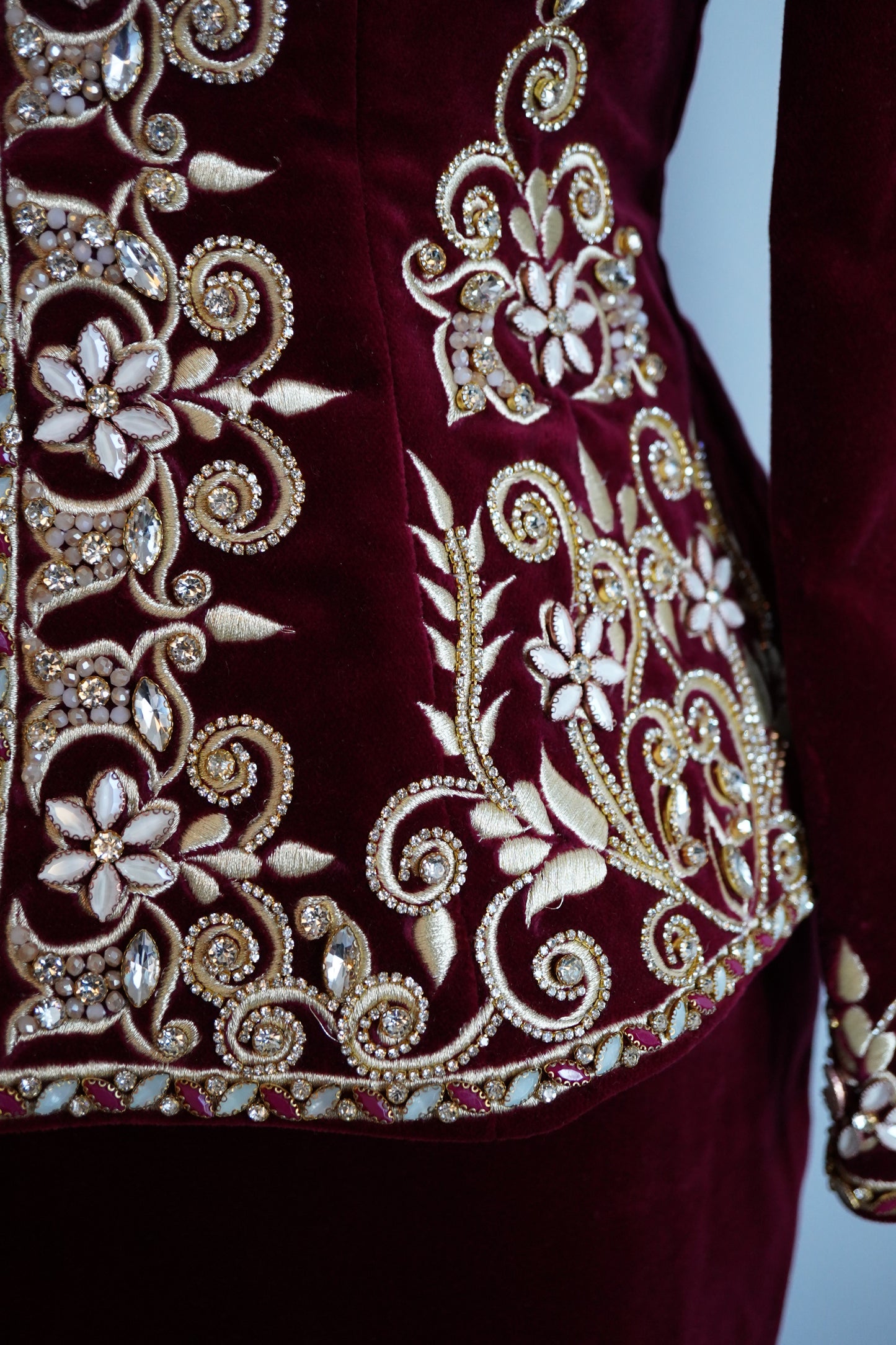 KARAKOU LOUISA BORDEAUX