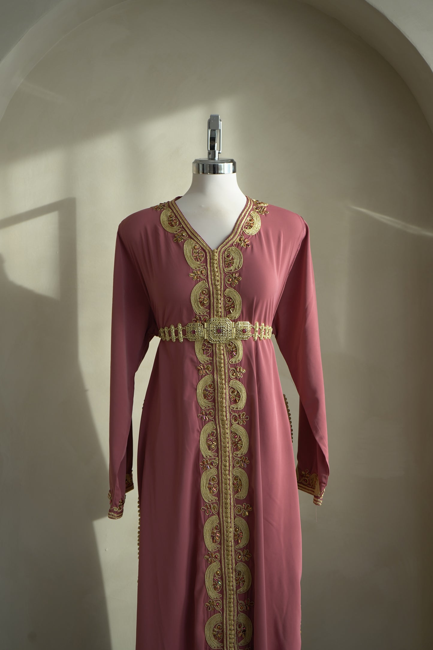 CAFTAN TASNIM ROSE POUDRÉ