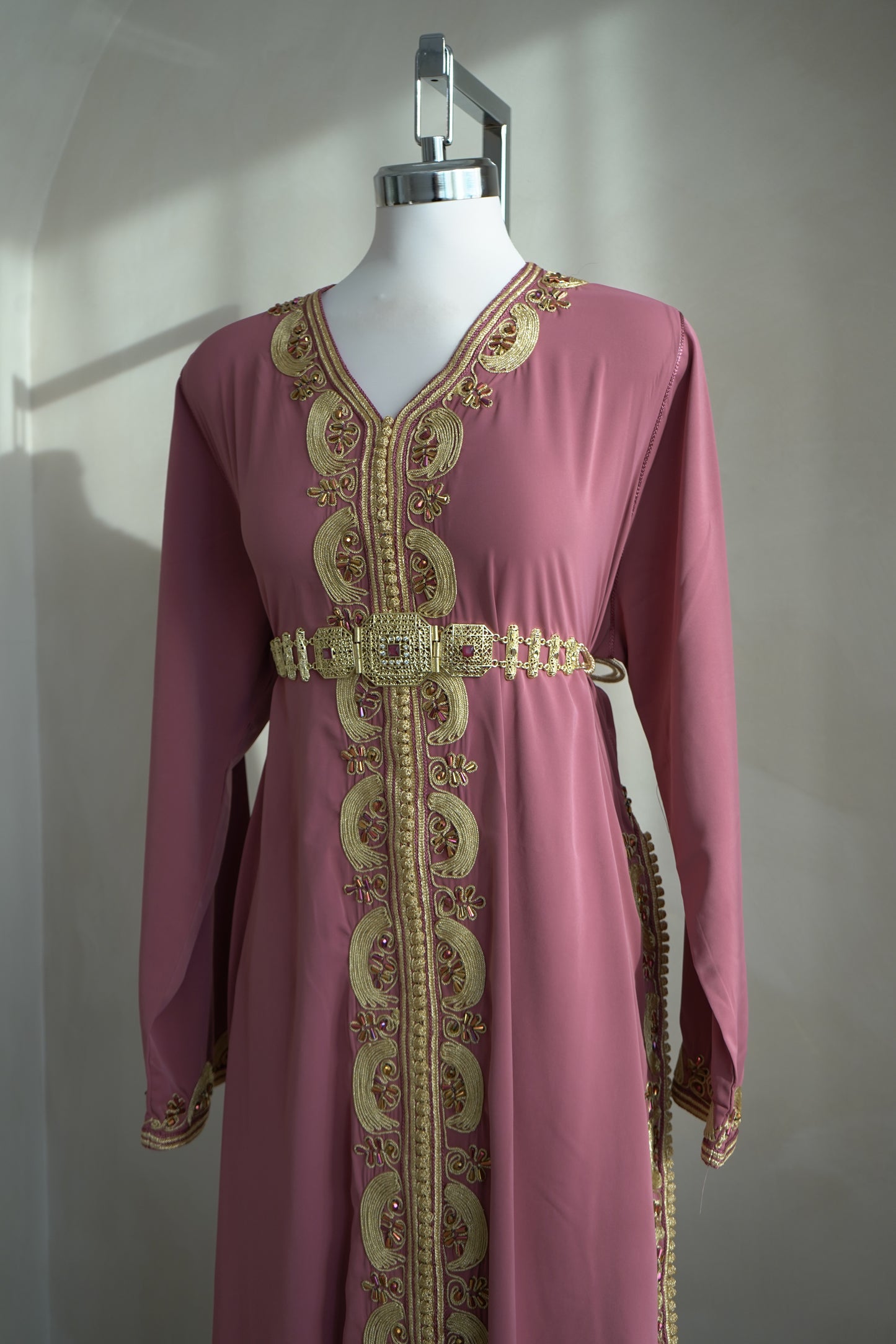 CAFTAN TASNIM ROSE POUDRÉ