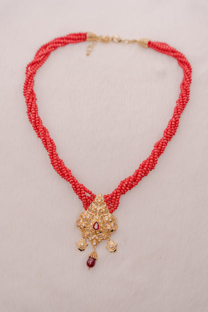 COLLIER DE PERLES ROUGE